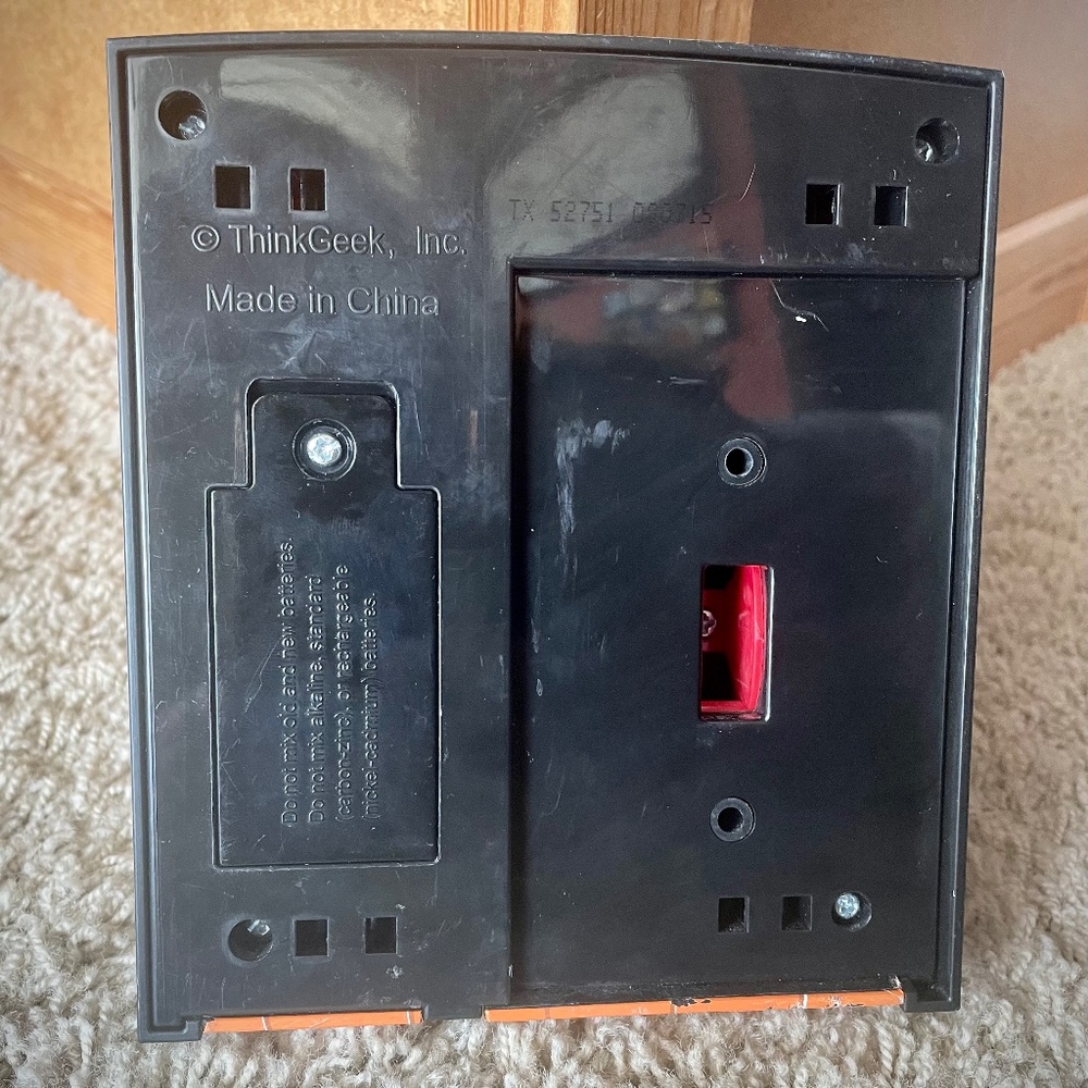 *~* ThinkGeek POWER-UP ARCADE Joystick LiGHT SWiTCH Cover *~* Light & Sounds - Picture 4 of 4